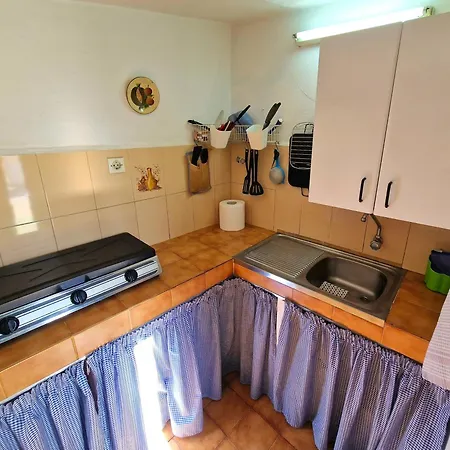 Small Cozy House Susana Tatil Evi